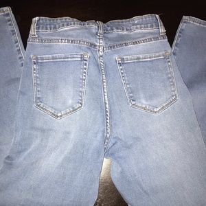 Juniors jeans
